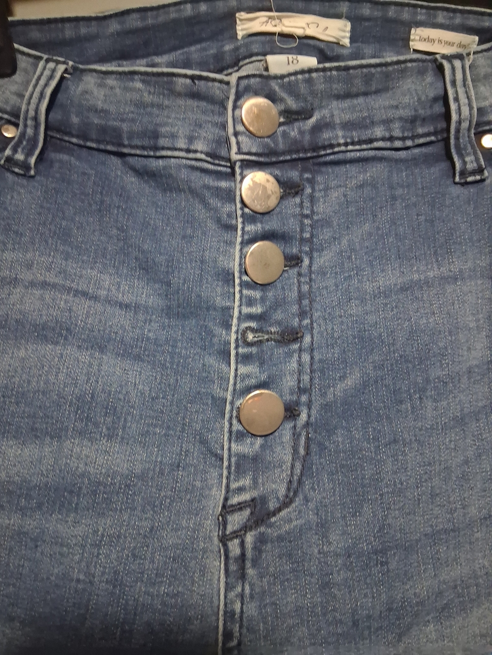 A Beautiful Soul High-Rise Skinny Jeans with Buttons Dark Blue Wash 18 - Picture 3 of 5